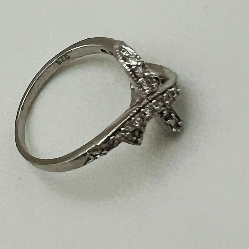 Womens Wrap Ring Silver Tone Pave Crystal Criss Cross Statement Size 6 1/4